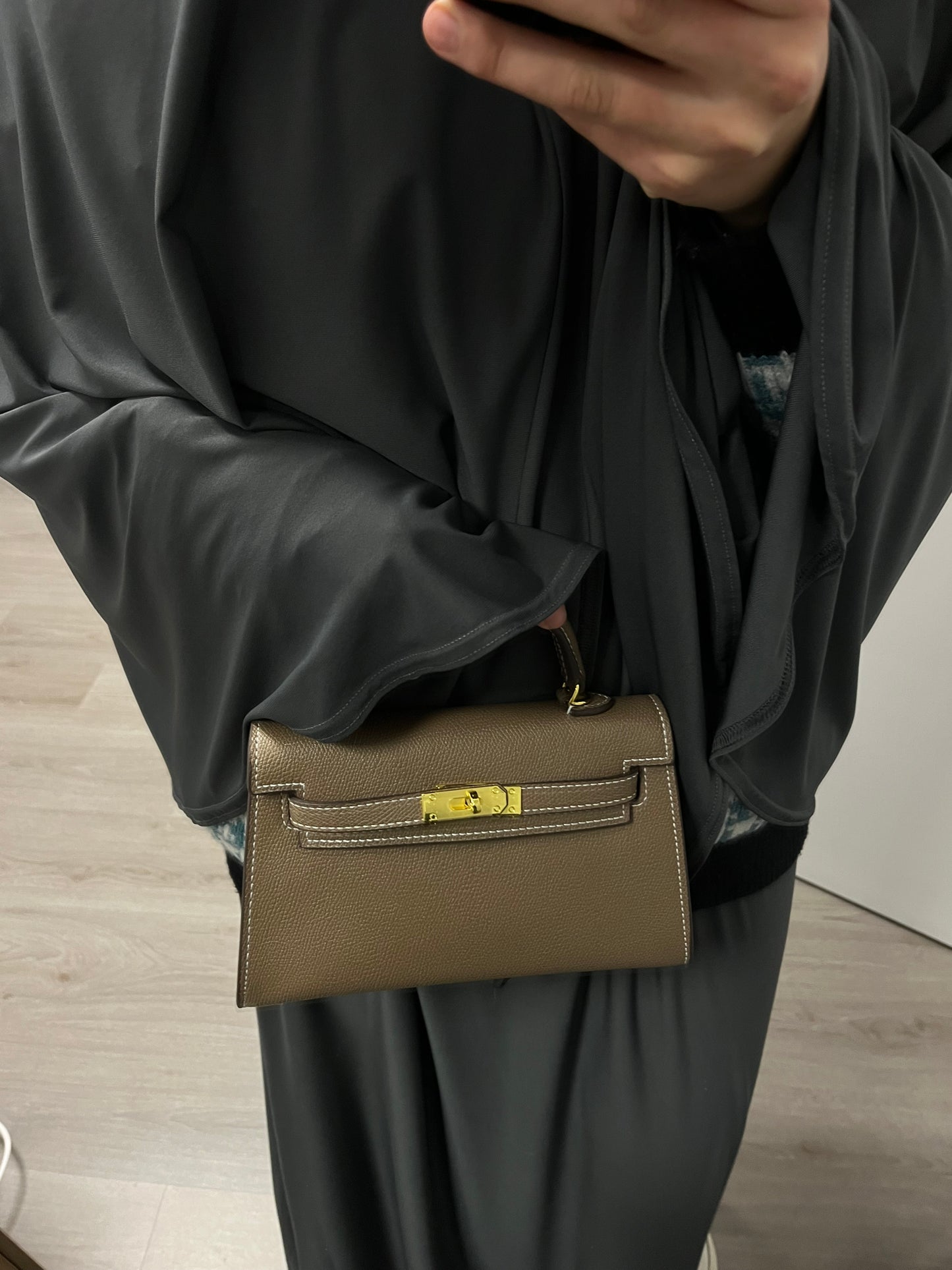 Habiba Bag Taupe witte lijnen