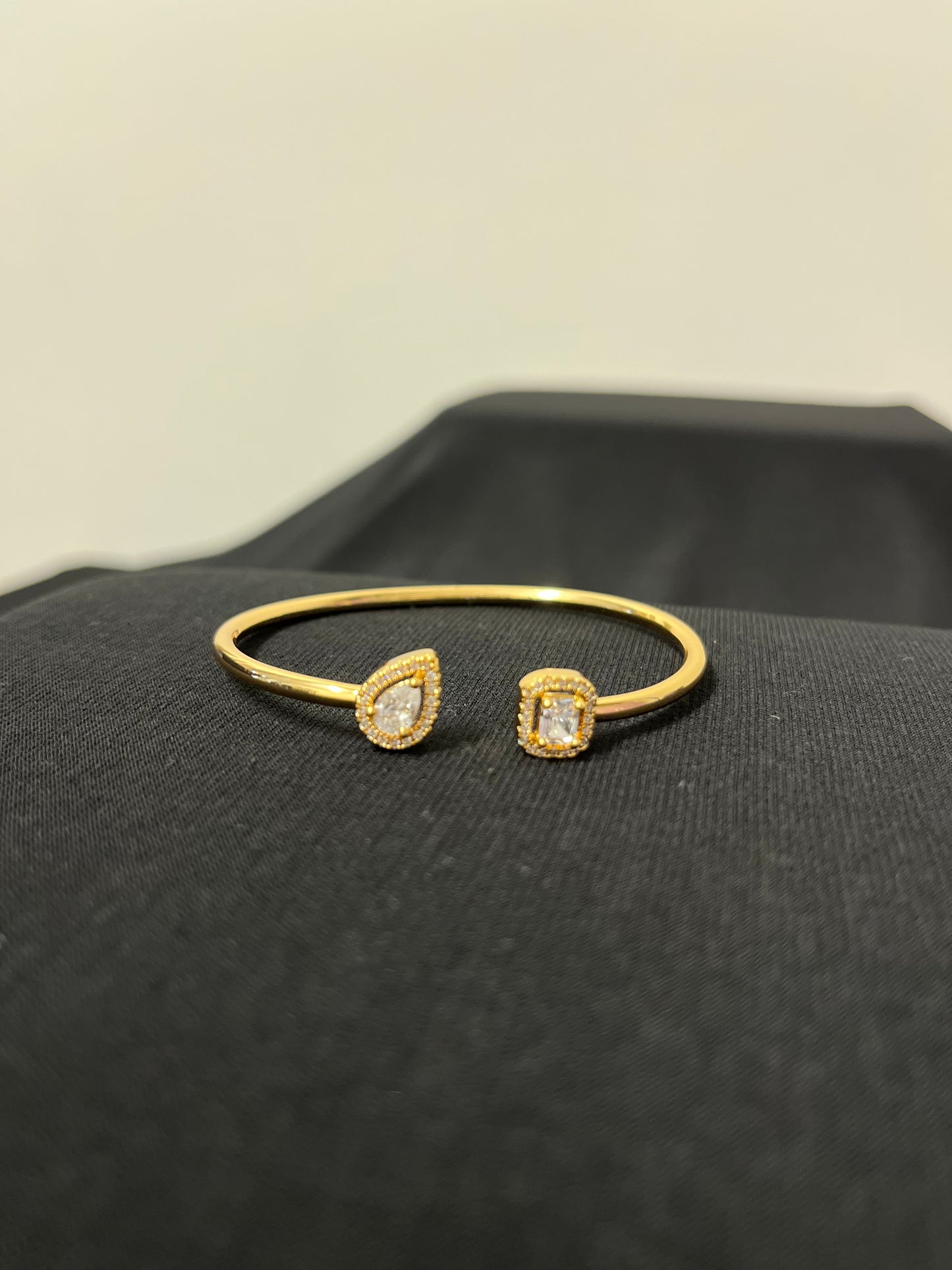 Zoya bracelet