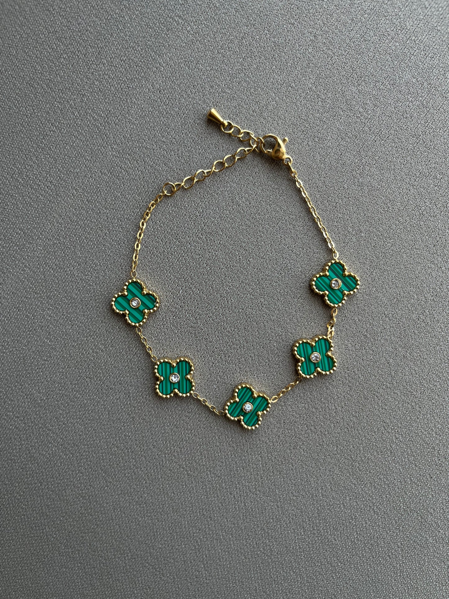 Diamond cloverleaf bracelet