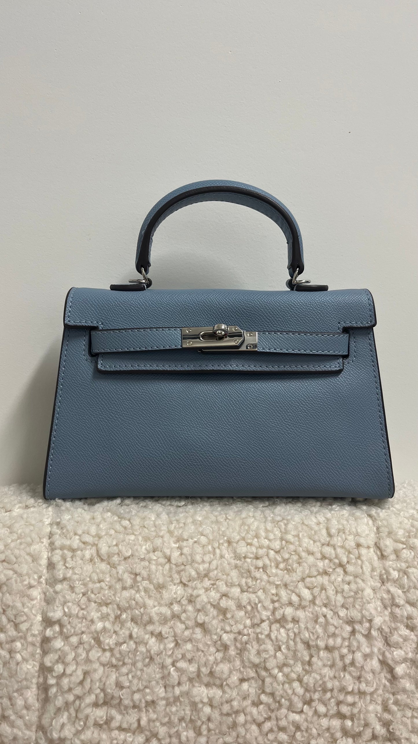 Habiba Bag Baby Blue silver details