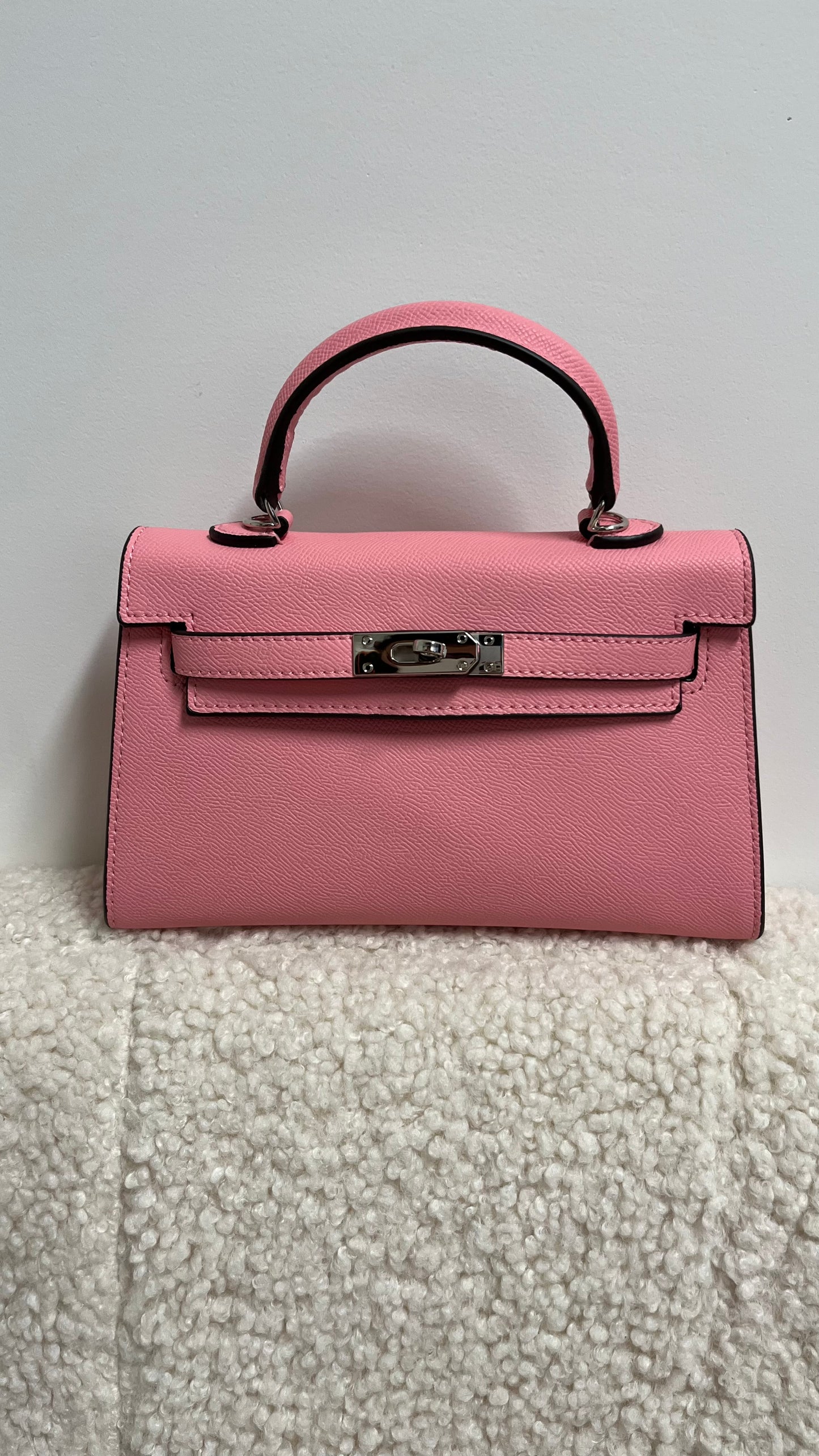 Habiba Bag Pink silver details