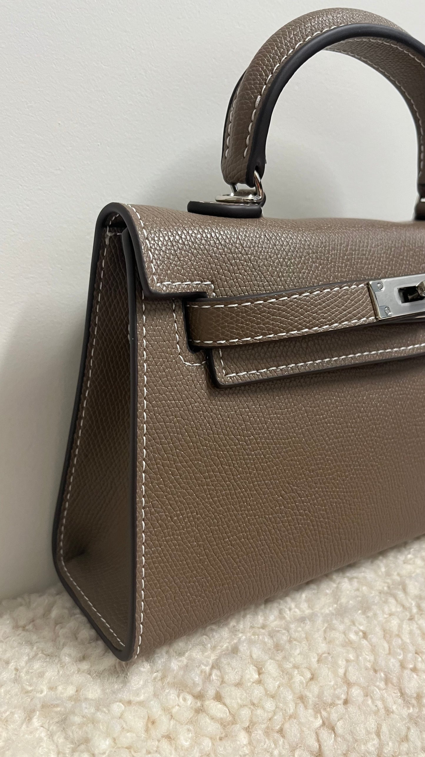 Habiba Bag Taupe silver details